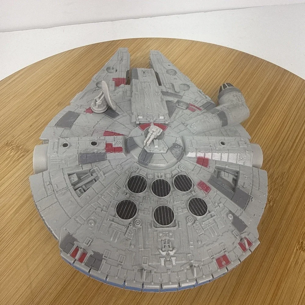 DISNEY STORE Exclusive Diecast STAR WARS MILLENNIUM FALCON - 7
